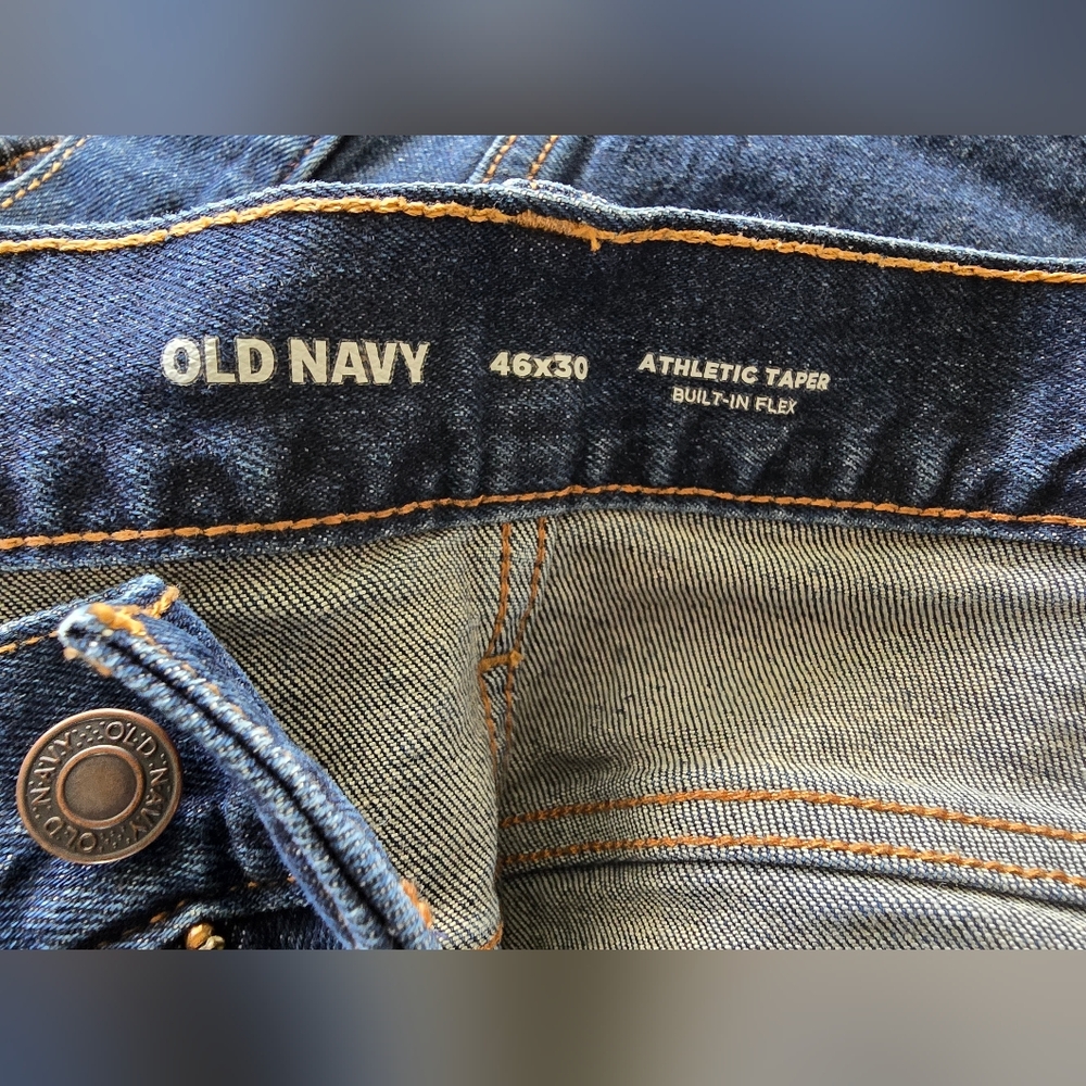 Old Navy Athletic Taper Built-In Flex Jeans - Picture 6 of 7